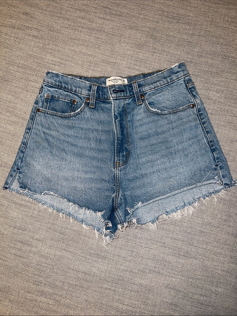 Abercrombie & Fitch Black Distressed High-Rise Denim Shorts 90s relaxed cutoff 8